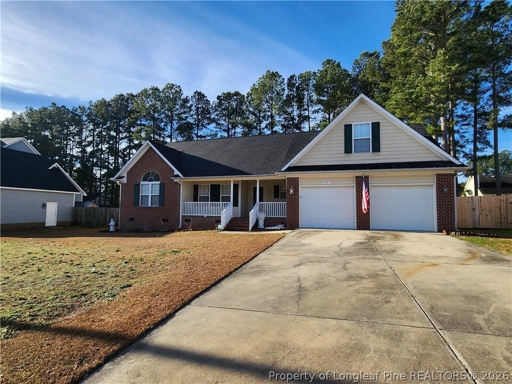 3347 Broomsgrove Dr - Photo 2 of 33