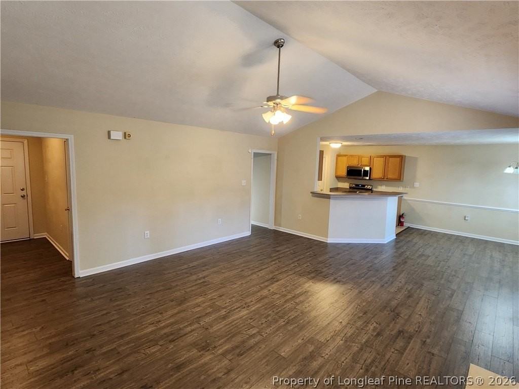 3347 Broomsgrove Dr - Photo 5 of 33