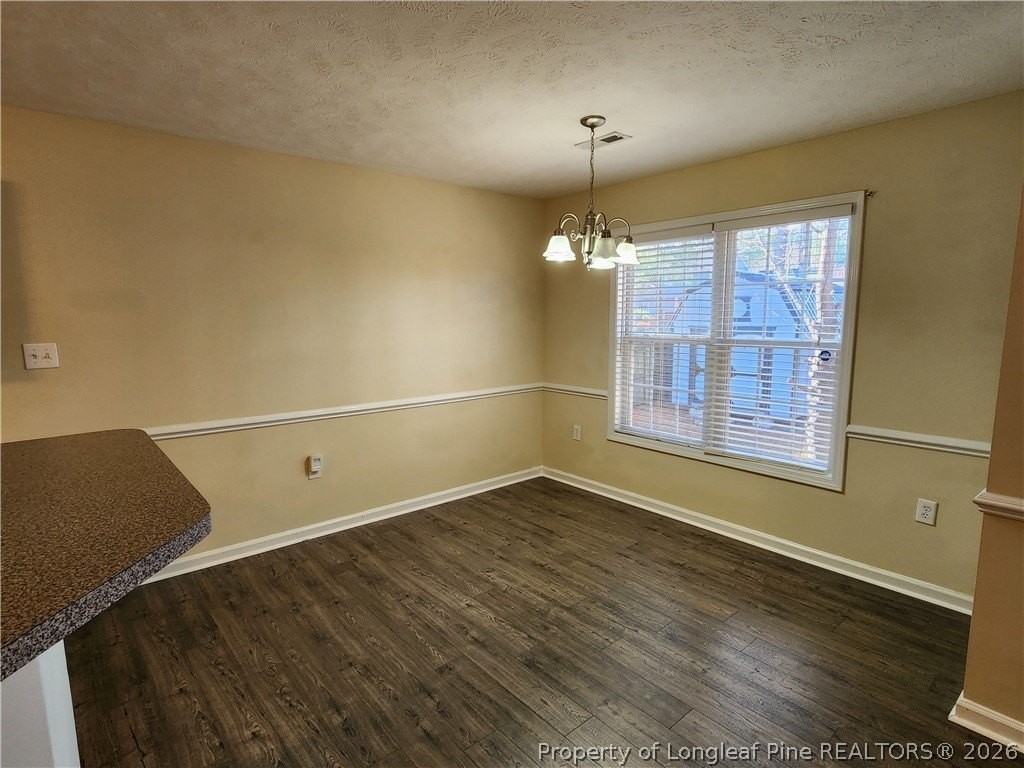 3347 Broomsgrove Dr - Photo 6 of 33
