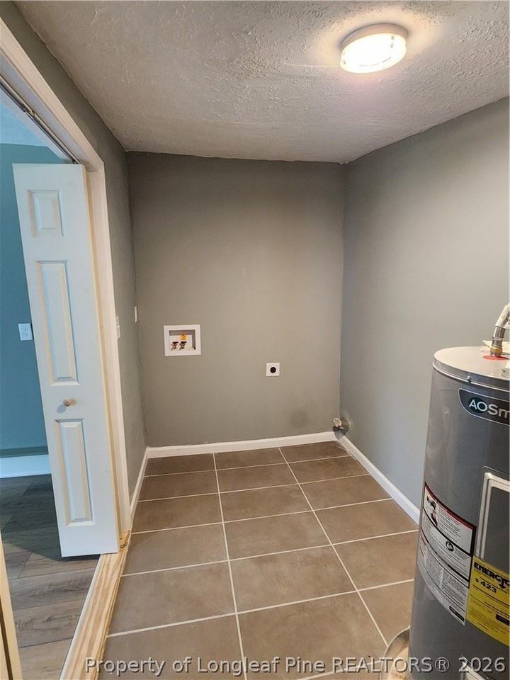 5100 Malloy Cir - Photo 5 of 25