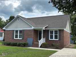 featured image of 1406 E 11th St