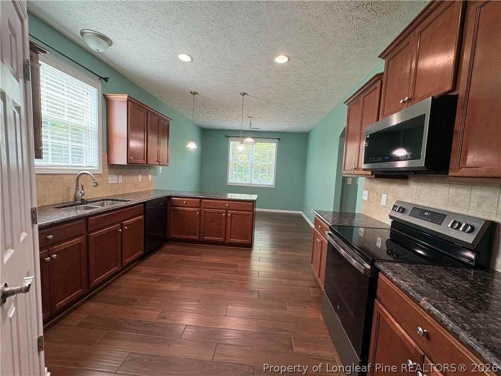 4007 Beaubien Dr - Photo 5 of 41