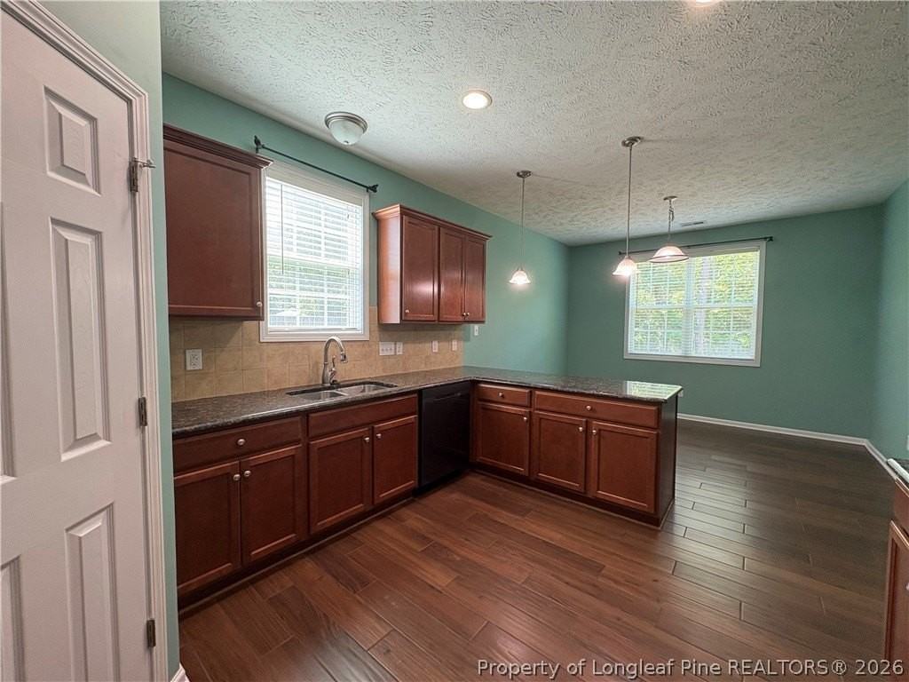 4007 Beaubien Dr - Photo 6 of 41