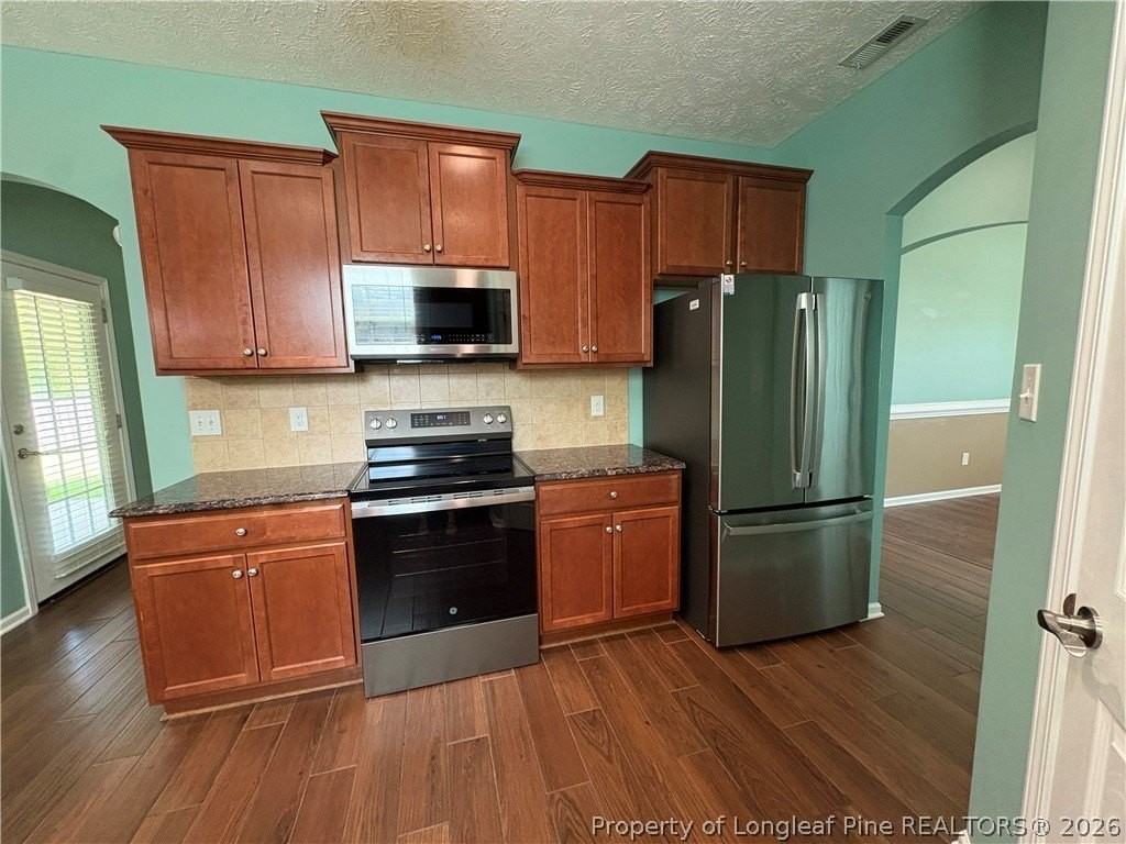 4007 Beaubien Dr - Photo 7 of 41