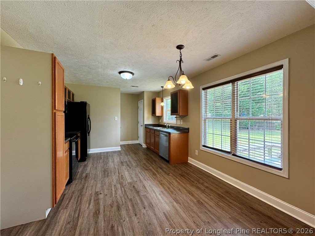 230 Hunters Creek Dr - Photo 7 of 27