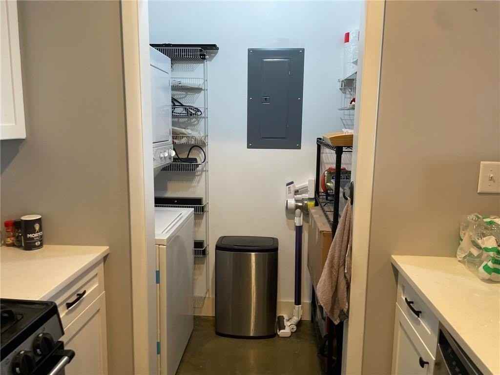 845 Spring St Nw #213 - Photo 3 of 16