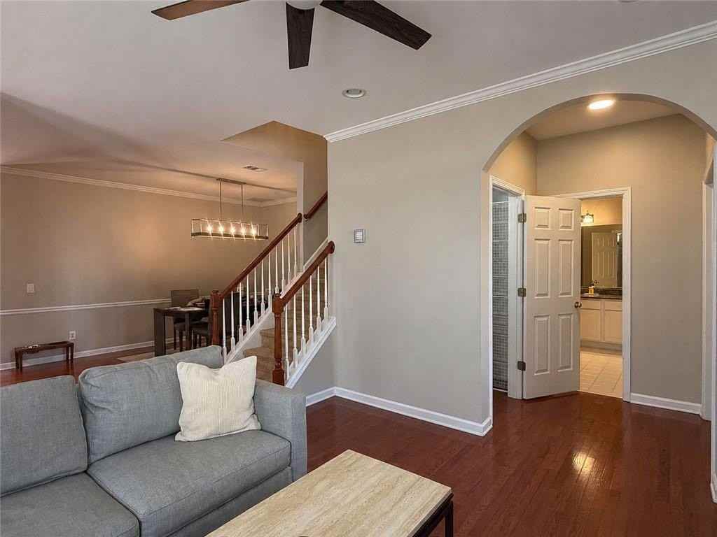 2332 Trellis Ln Se - Photo 4 of 21