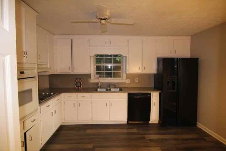 3765 Manor House Dr - Photo 6 of 15