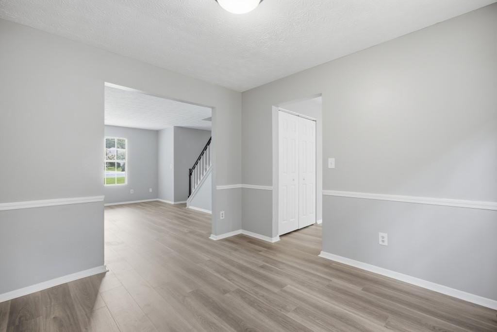 11240 Rotherick Dr - Photo 5 of 26
