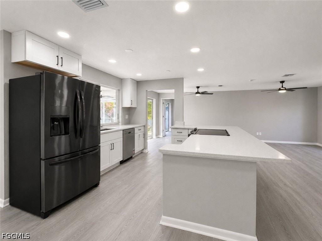 1815 Se 15th Ter - Photo 6 of 21