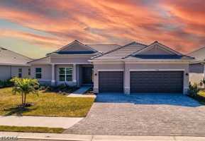featured image of 7796 Lakes Edge Ln