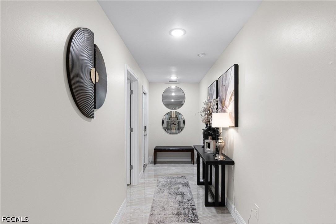 1137 Edgerton Ave - Photo 4 of 27