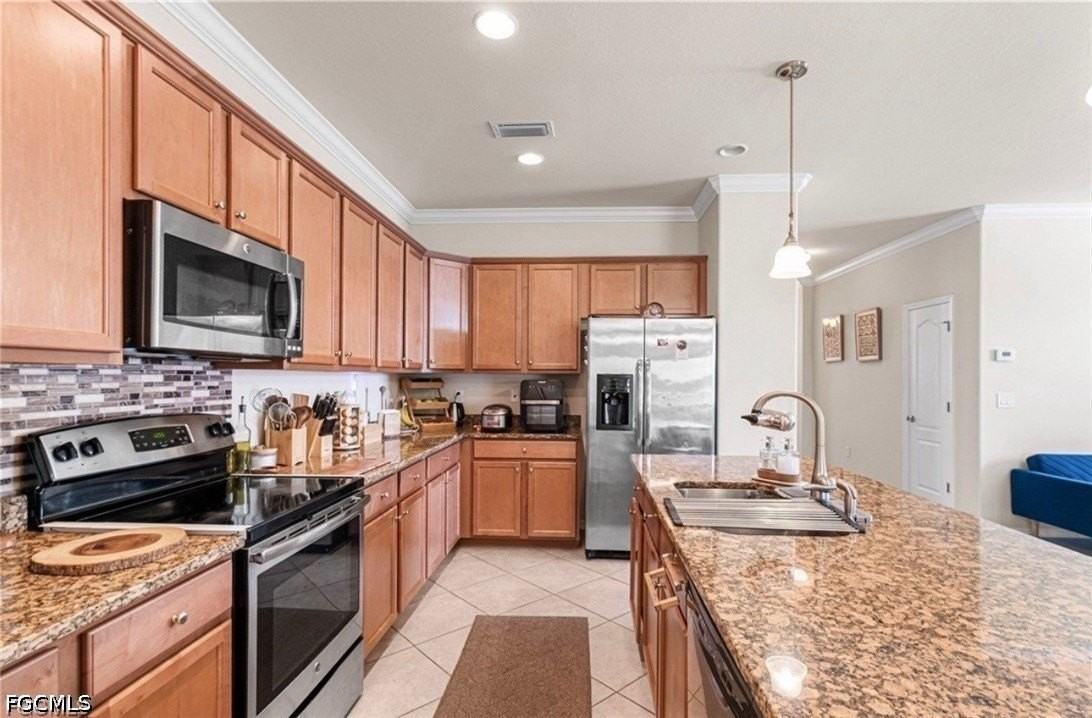 11656 Eros Rd - Photo 5 of 33