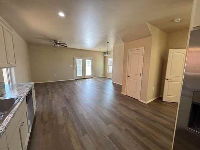 418 N Lala St - Photo 4 of 21