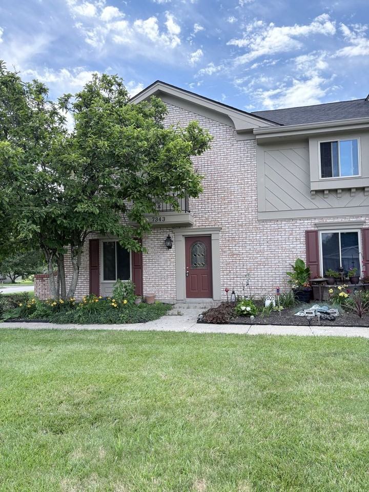 7343 Onyx Way - Photo 2 of 11