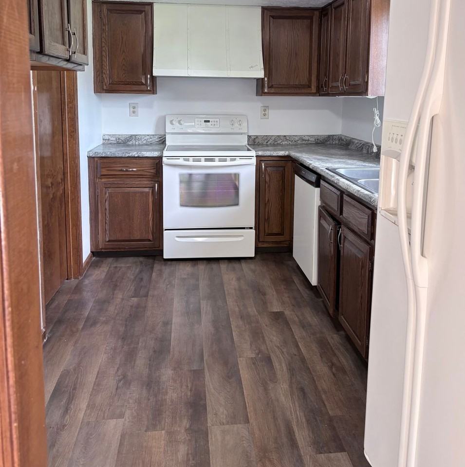 7343 Onyx Way - Photo 3 of 11