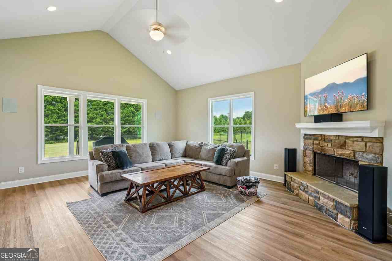 202 Sage Ct - Photo 3 of 21