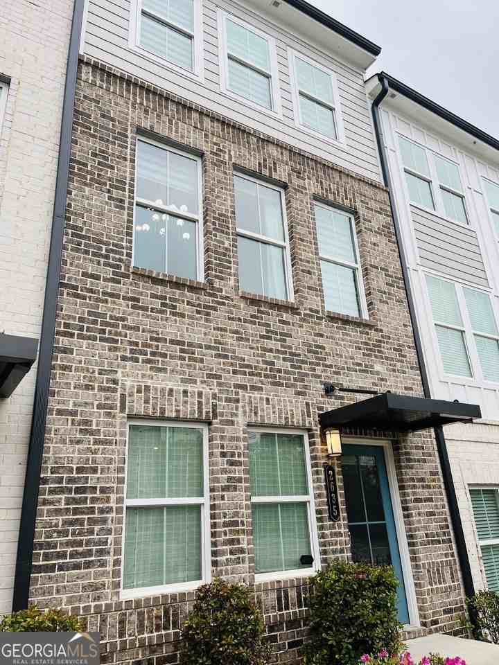 2635 Creekside Dr Nw - Photo 2 of 47