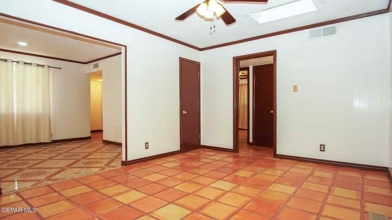 356 Coral Hills Rd - Photo 7 of 32