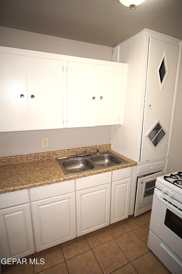 1317 Saint Johns Dr #6 - Photo 7 of 12