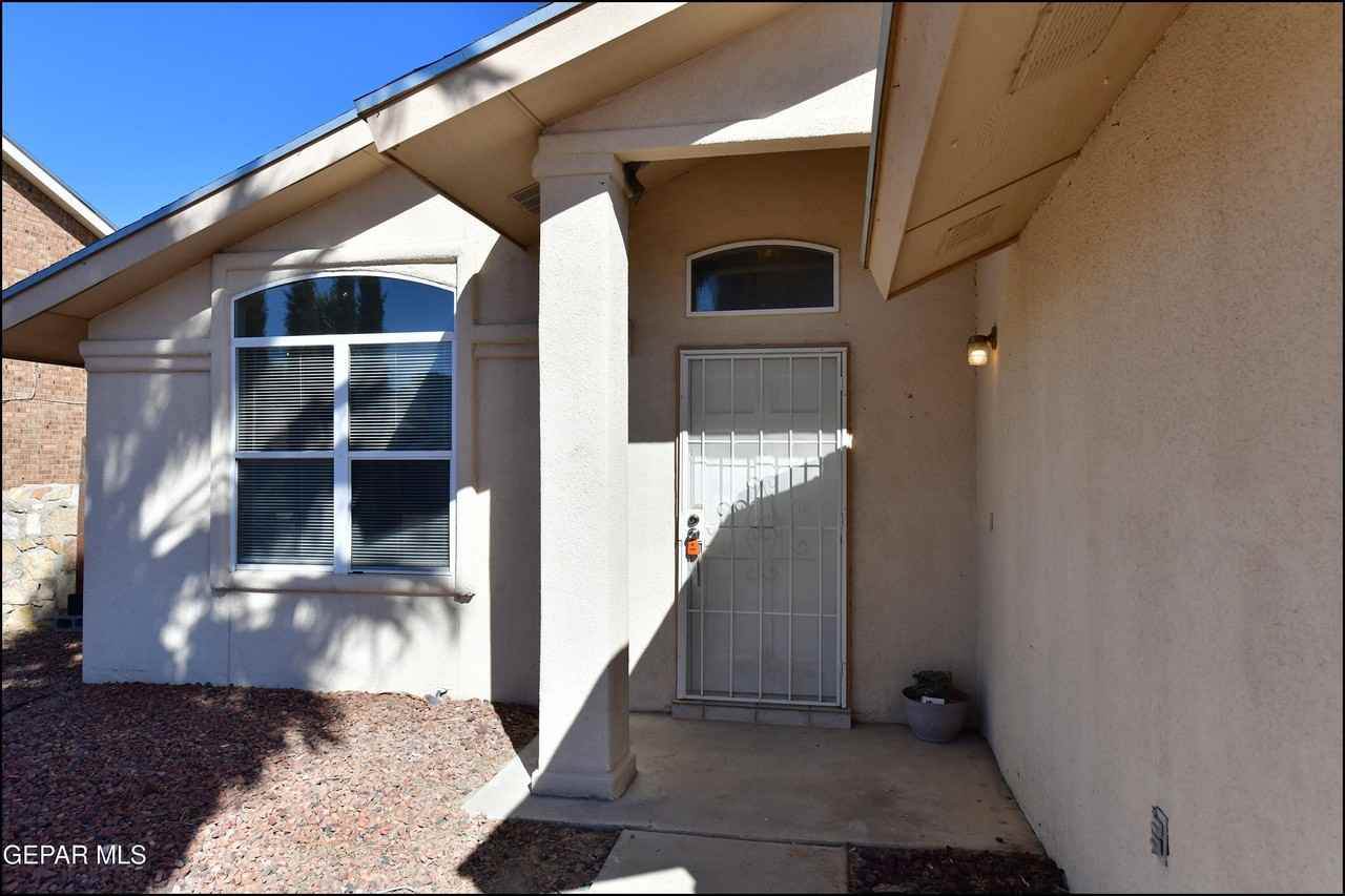 12257 Robert Dahl Dr - Photo 4 of 41