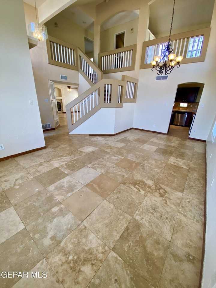 12521 Crystal Ridge St - Photo 3 of 35