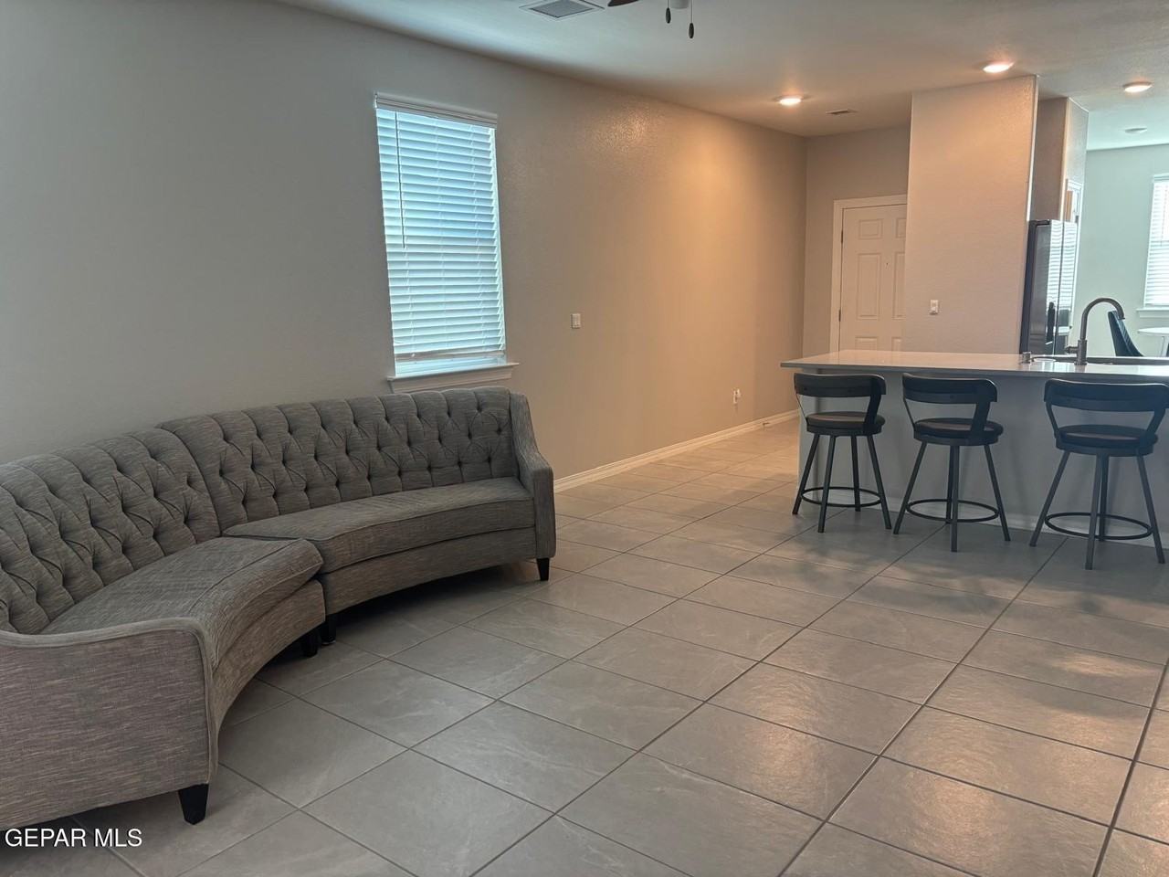 1669 Asbury St - Photo 6 of 24