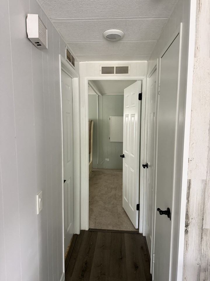 245 Lake Tarpon Dr #1 - Photo 7 of 16