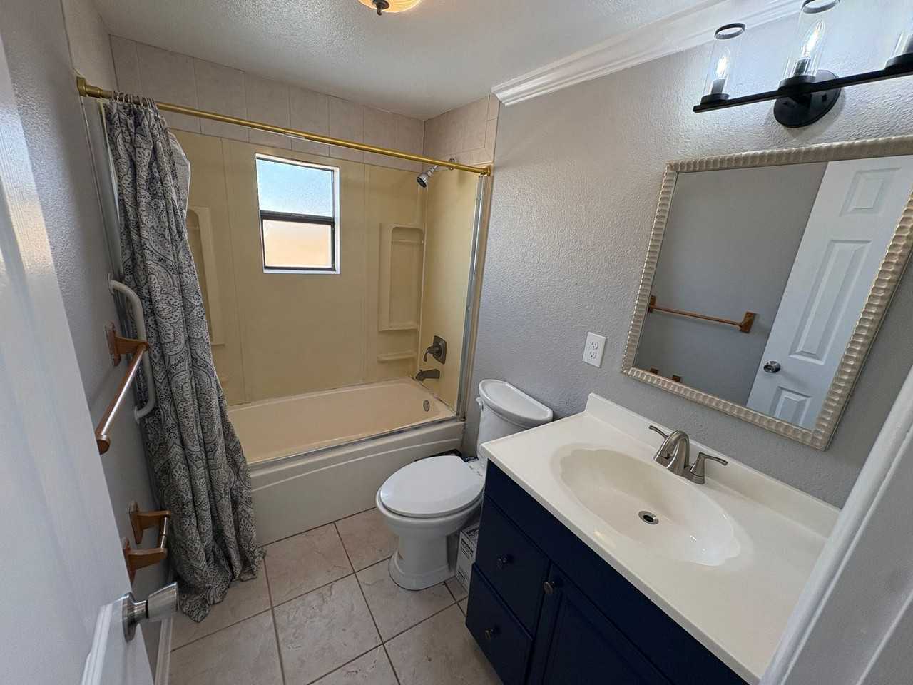 4021 Lake Saunders Dr - Photo 7 of 12