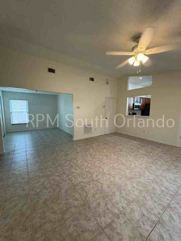 1930 Teaberry Ct - Photo 5 of 15
