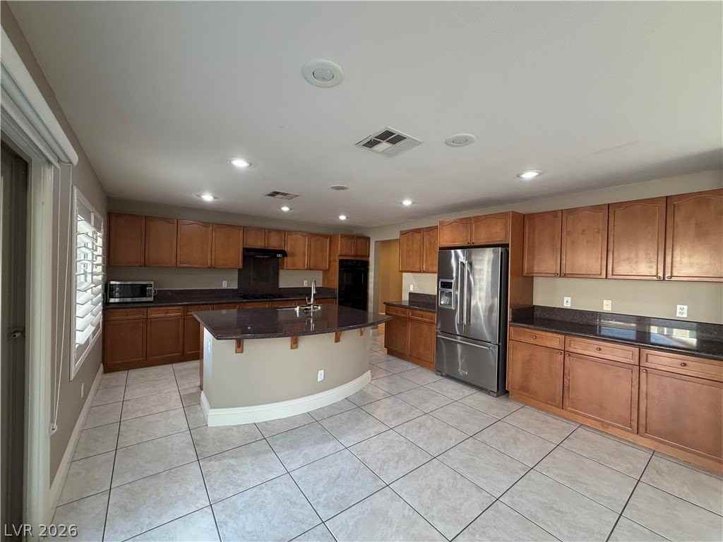 9239 Camden Heights Ct - Photo 2 of 19