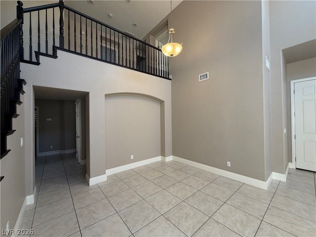 9239 Camden Heights Ct - Photo 4 of 19