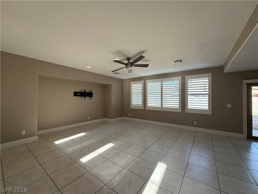9239 Camden Heights Ct - Photo 6 of 19