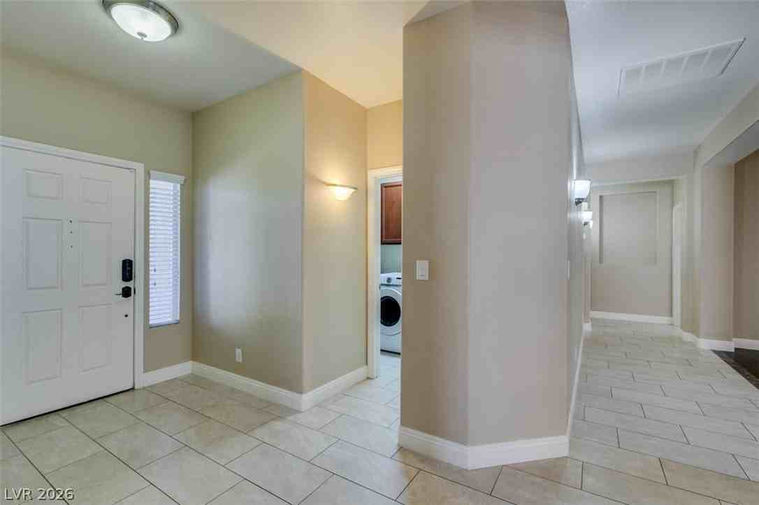 2255 Calistoga Ct - Photo 4 of 42