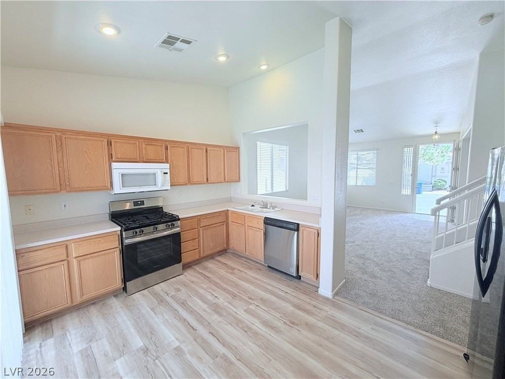 10404 Sloping Hill Ave - Photo 5 of 19