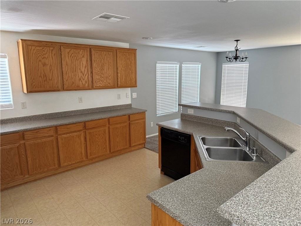 10039 Mystic Lake Ave - Photo 6 of 25