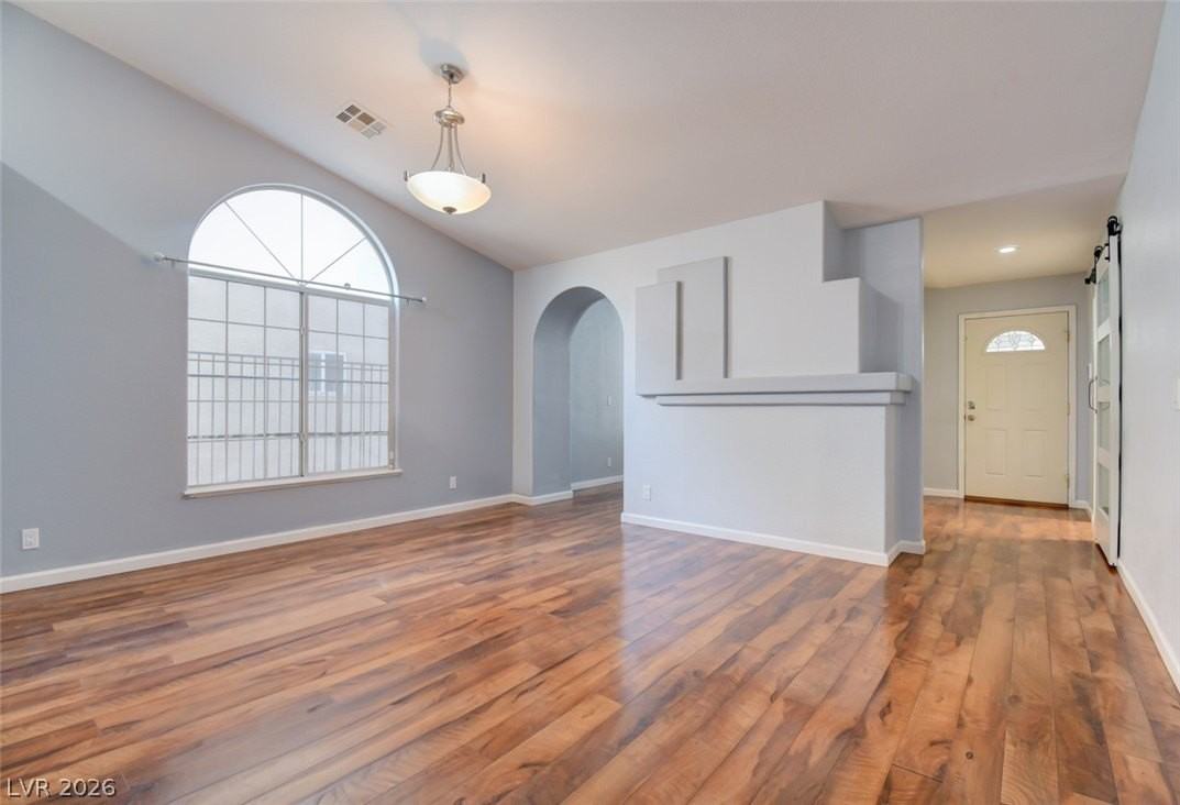 8316 Vantare Ct - Photo 5 of 17