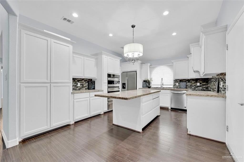 817 Cimarron Dr - Photo 6 of 16