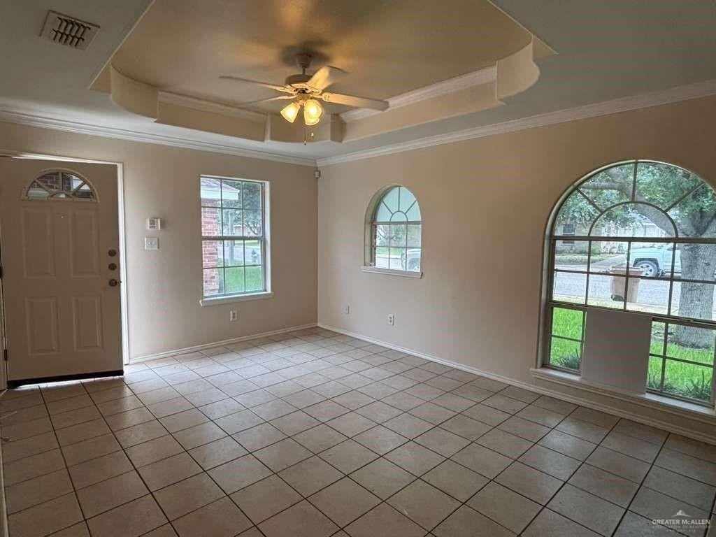 1510 Tampa St #3 - Photo 4 of 17