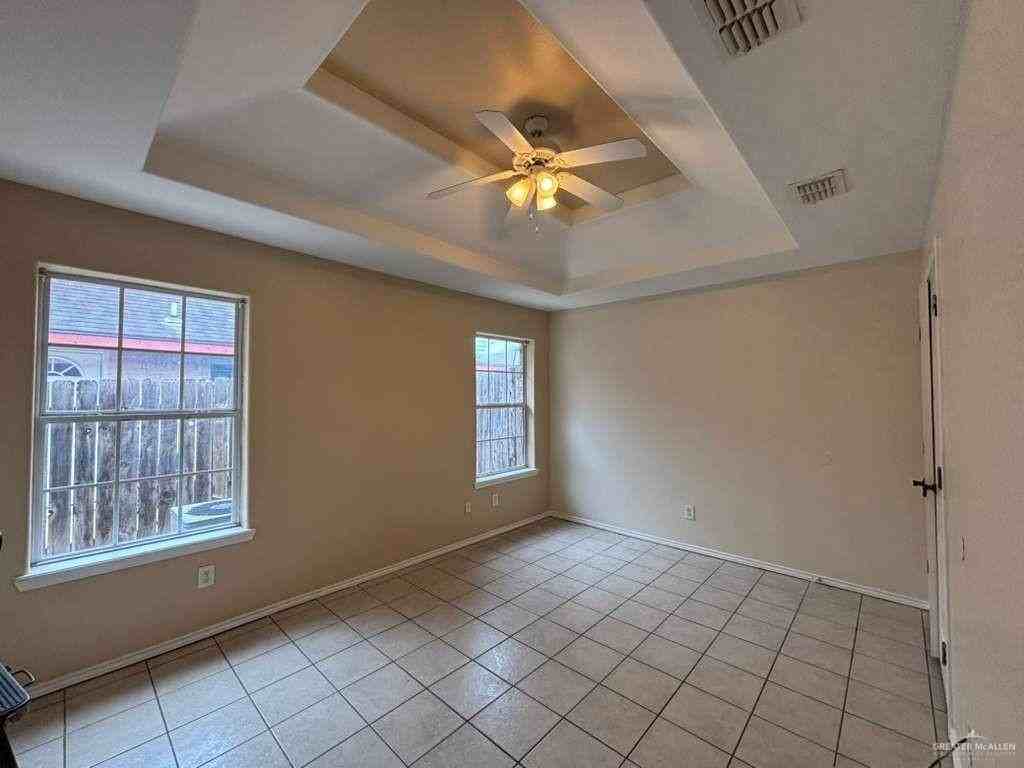 1510 Tampa St #3 - Photo 7 of 17