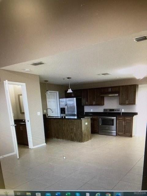 723 W Hill Dr #3 - Photo 3 of 9