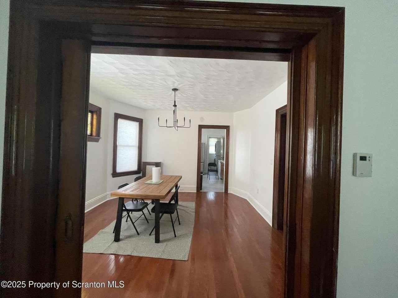 1218 Schlager St - Photo 3 of 16