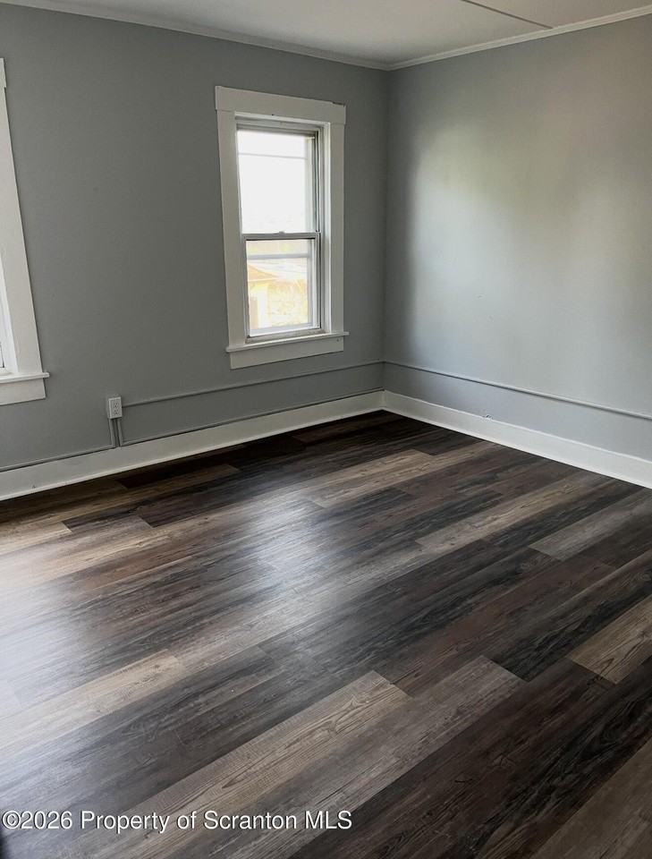 510 Front St #1E