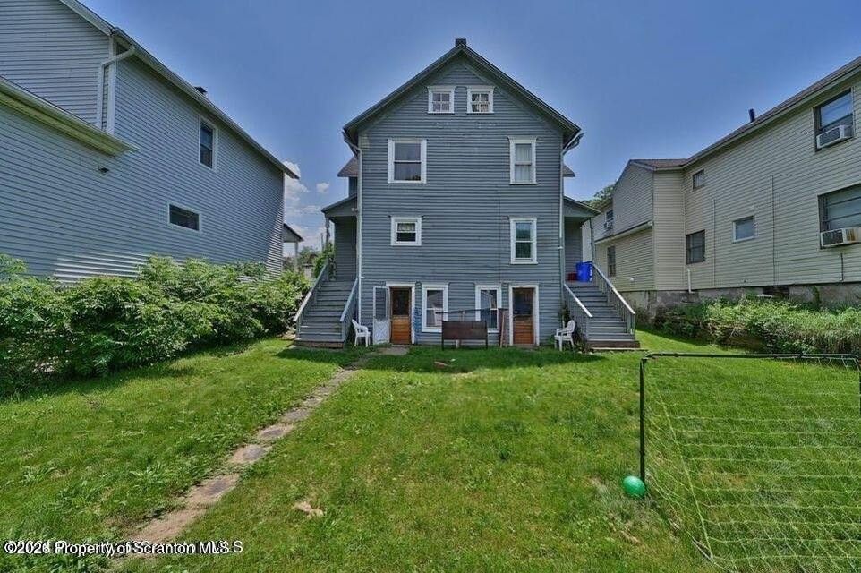 1345 Monsey Ave - Photo 3 of 33