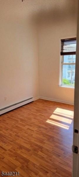 557 Jackson Ave - Photo 7 of 10