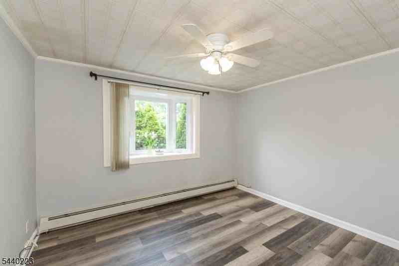 7 Hobart Pl - Photo 7 of 18