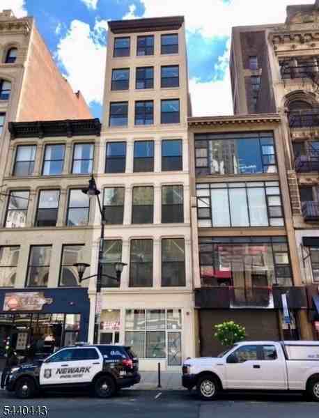 192 Market St #6B