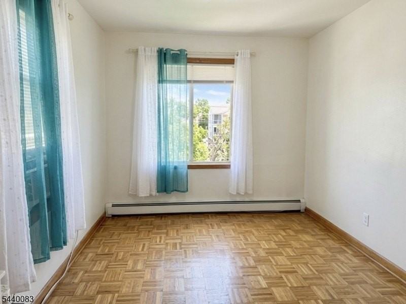 521 Pennington St - Photo 5 of 7
