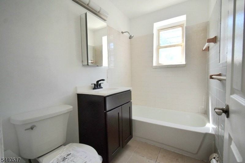 58 Underwood St #B7 - Photo 4 of 6