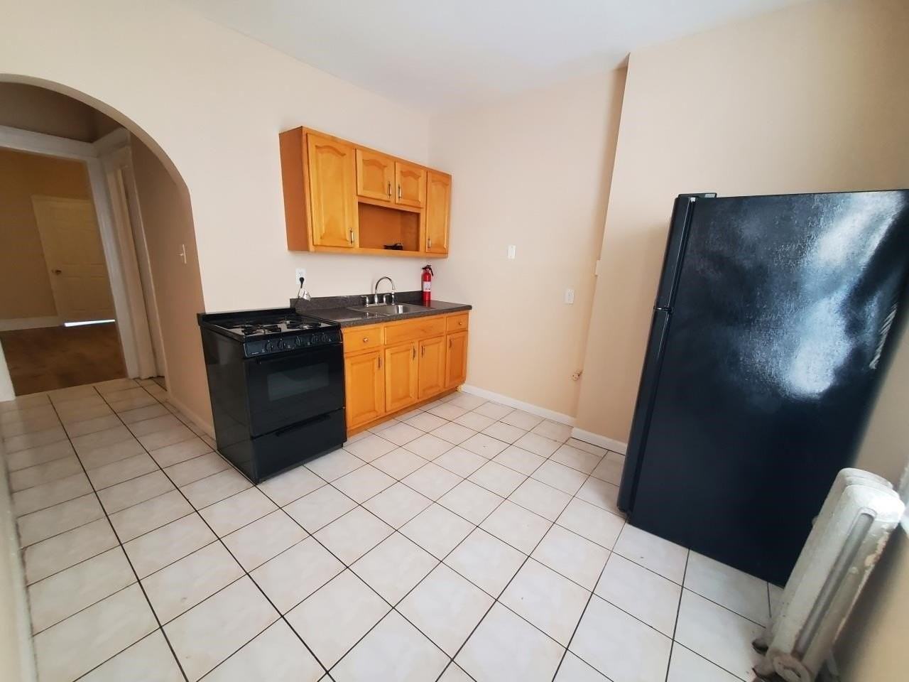 202 Delaware Ave #2-2ndFL - Photo 6 of 10